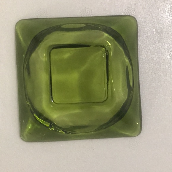 Vintage Forest Green Glass Ashtray - Picture 3 of 4